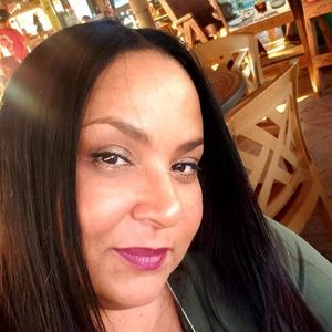 Meet your Posher, Vivian